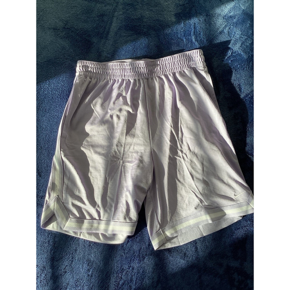 Nike DNA Shorts - Men’s Dri-FIT 8” Basketball Sharts Sz: Large - Picture 9 of 11
